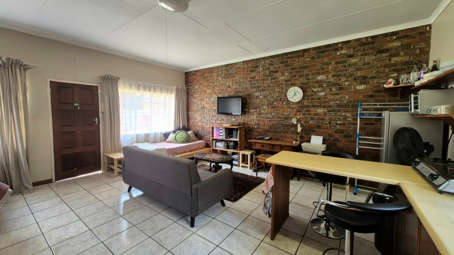 1 Bedroom Property for Sale in Die Bult North West